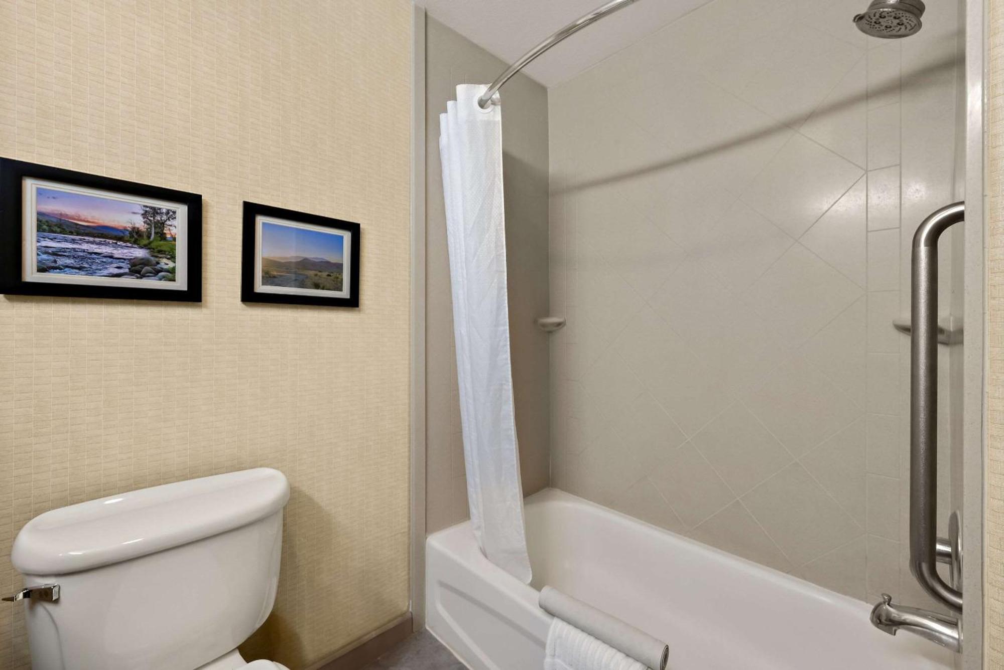 Comfort Inn & Suites Airport Convention Center Reno Eksteriør bilde