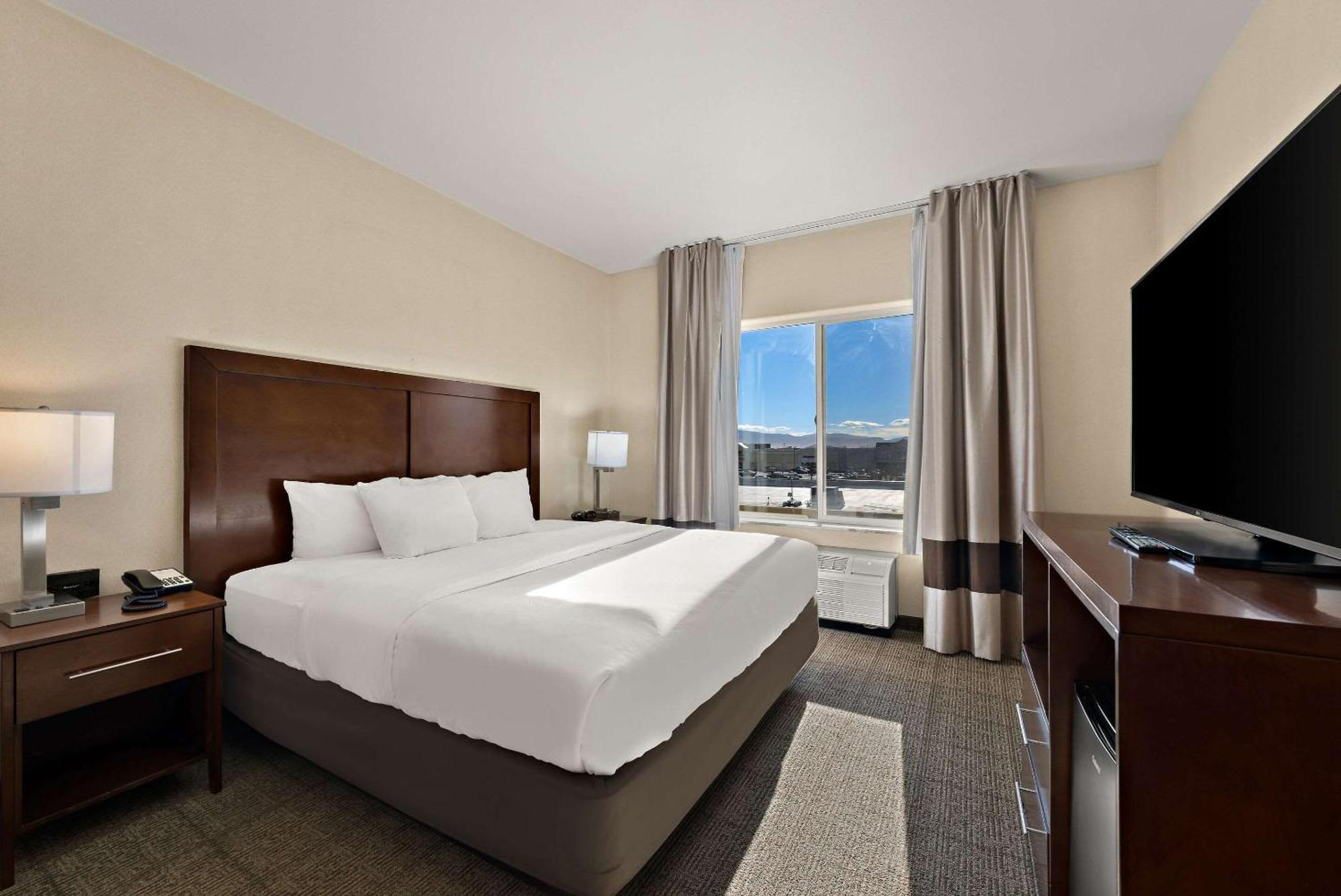 Comfort Inn & Suites Airport Convention Center Reno Eksteriør bilde