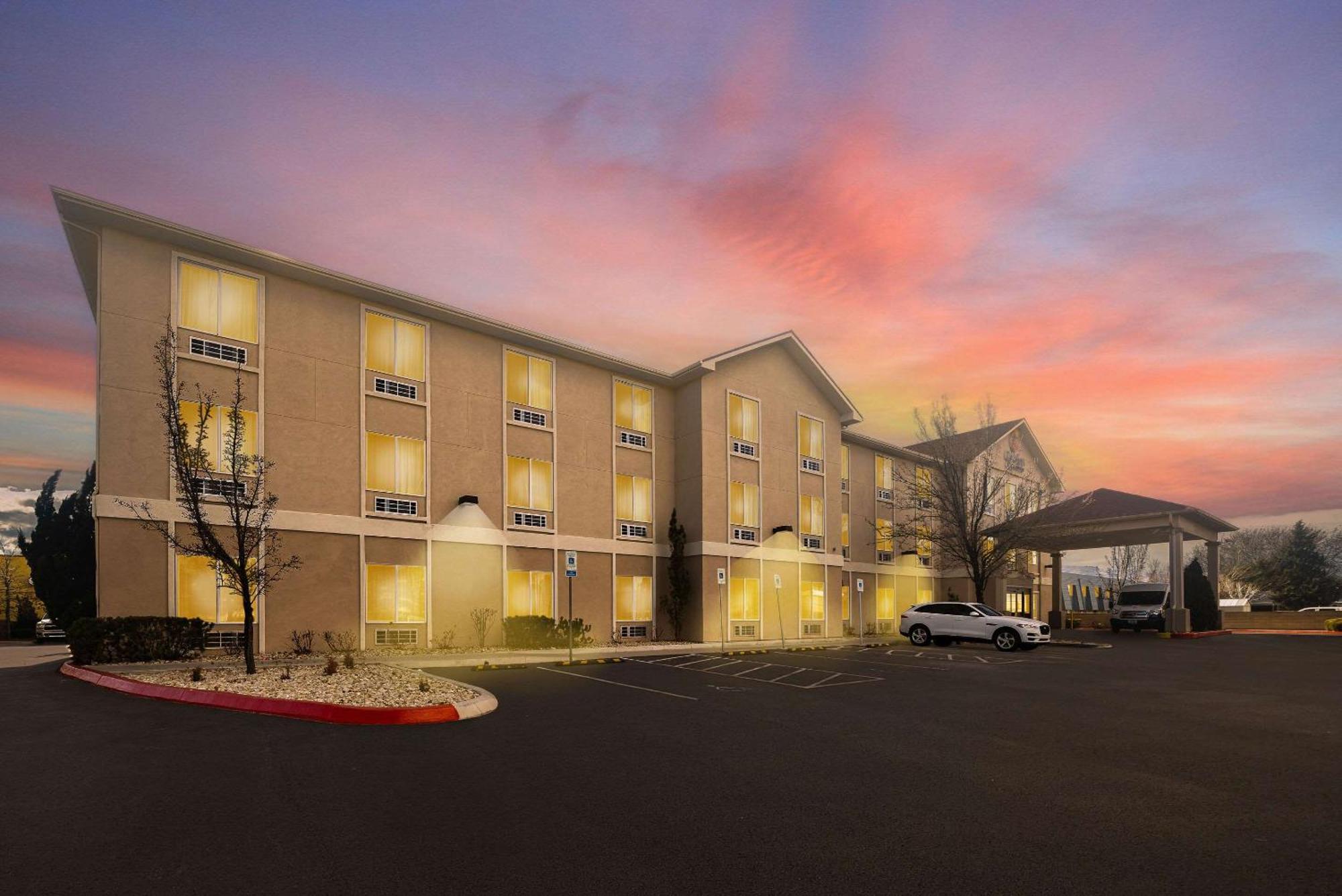 Comfort Inn & Suites Airport Convention Center Reno Eksteriør bilde
